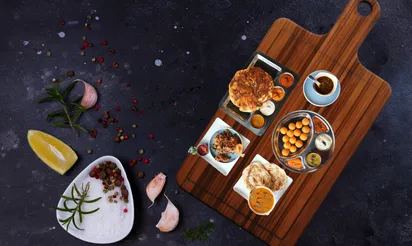 What Makes Chennora a Comfortable Dine-In Experience for Families and Elders in Brampton