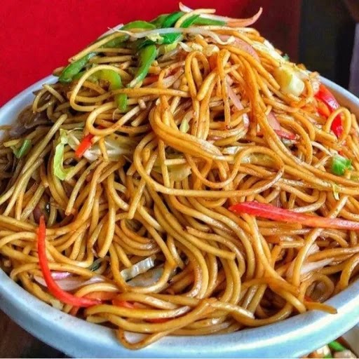 Hakka Chowmein (Veg)
