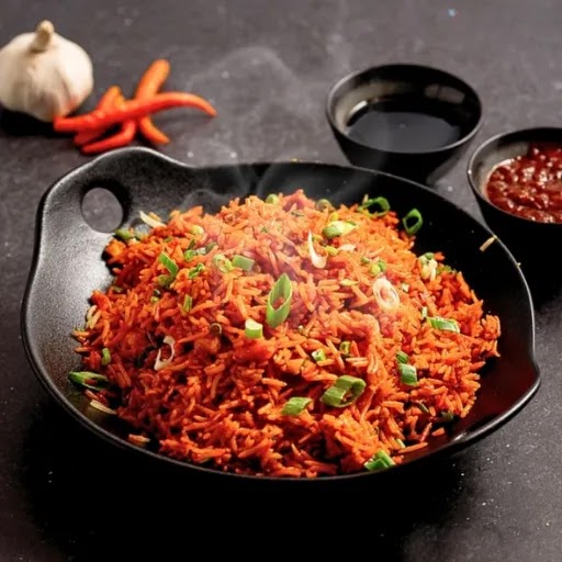 Schezwan Fried Rice (Veg)